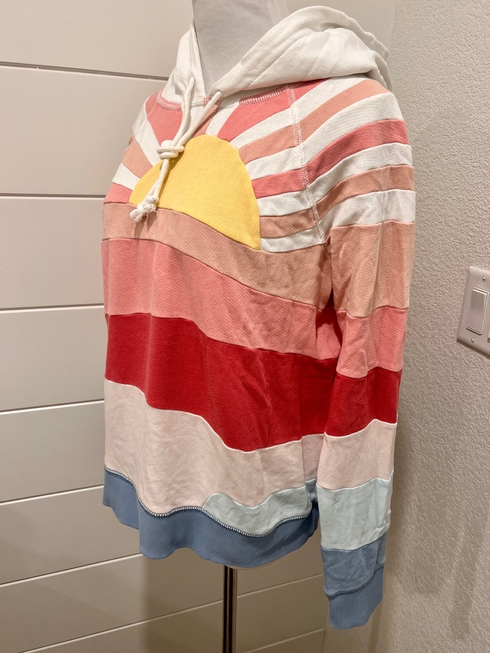 Soleil Hoodie Pullover - Medium - Picture 2 of 10